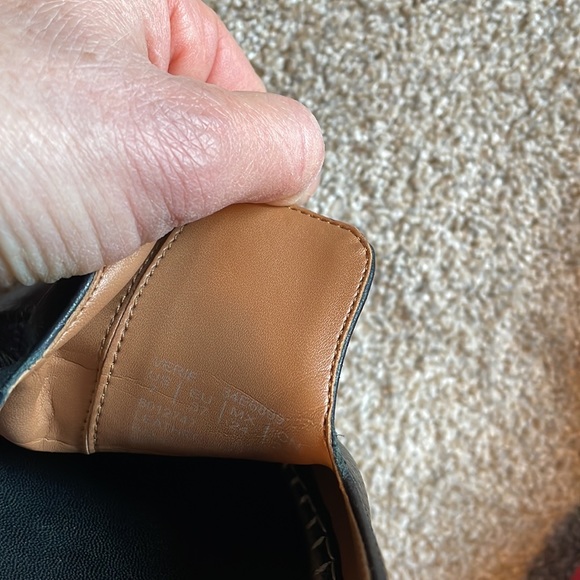 Calvin Klein slip on sz 7 perfect for 6.5 - Picture 5 of 5